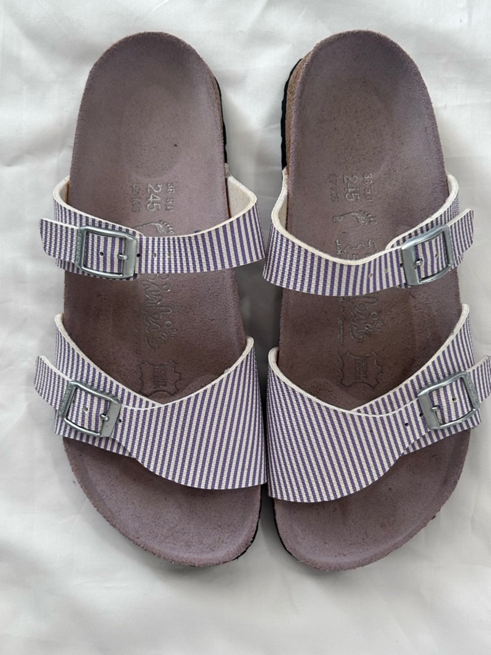 Birki's Lavender Aziza sandals by Birkenstock. 38 - Picture 14 of 16